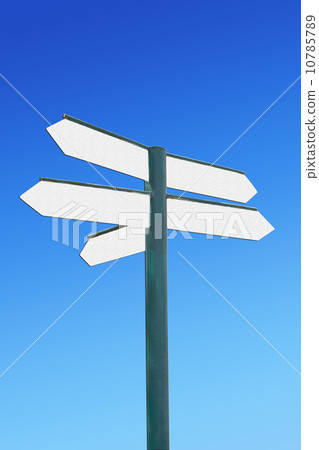 Direction signpost with blank direction arrows 10785789