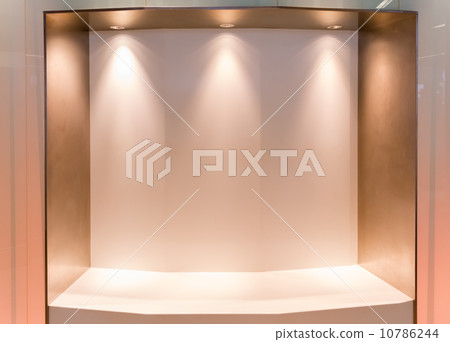 Blank wall and interior lighting. 10786244