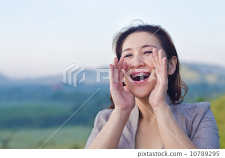 Pretty woman enjoying nature Pretty woman enjoying nature 10789295