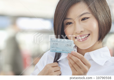 10790508