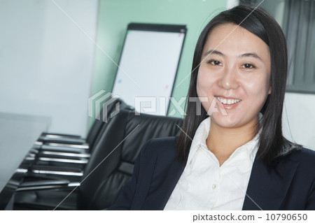 10790650