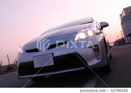 Earth friendly hybrid car [Sunset] 10796588