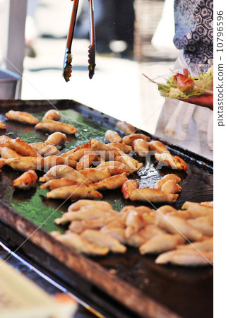 雞皮餃子 雞皮餃子 10796596