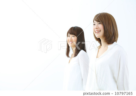 兩位年輕女士·簡介 兩位年輕女士·簡介 10797165