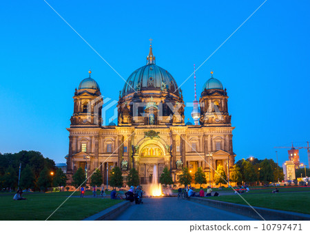 Berlin Cathedral church (Berliner Dom), Berlin, Germany 10797471