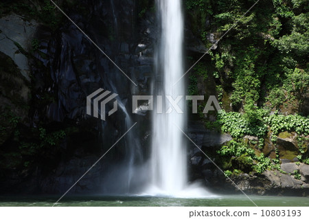 Hakkō Waterfall Hakkō Waterfall 10803193