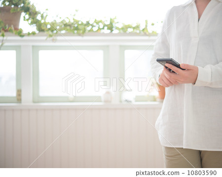 Watch a smartphone 10803590