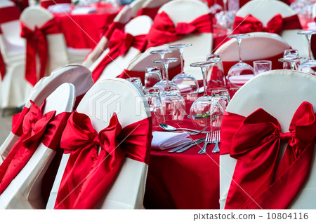 wedding chair and table setting for fine dining wedding chair and table setting for fine dining 10804116