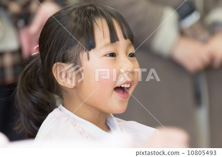 4 year old smok girl 4 year old smok girl 10805493