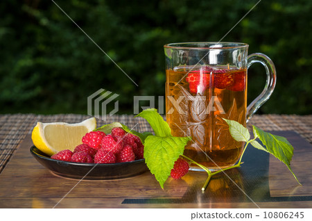 Fragrant raspberry tea 10806245