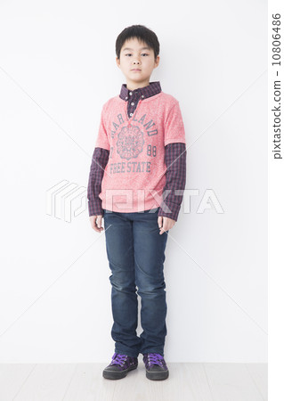 elementary school boy 10806486