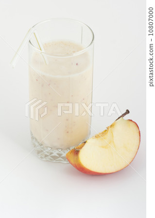Apple cocktail 10807000