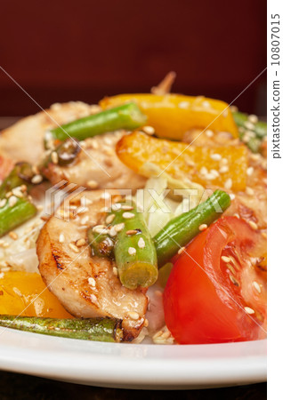 Warm salad with chicken Warm salad with chicken 10807015