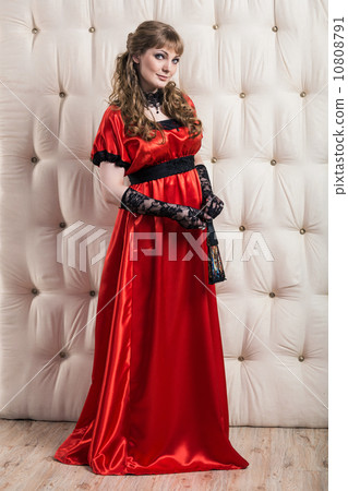 Elegant woman Elegant woman 10808791