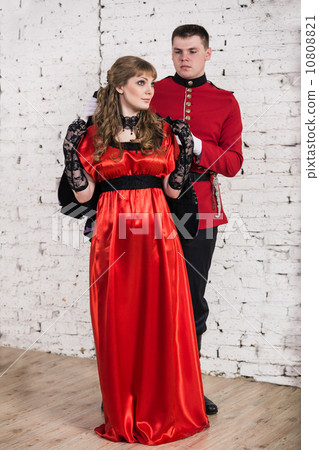 Portrait of a soldier and woman 10808821