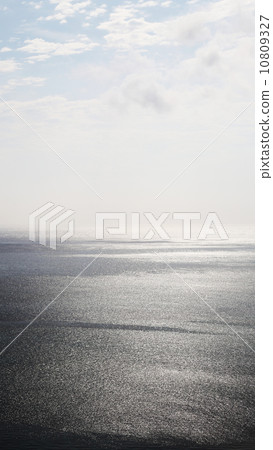 Sea and light Sea and light 10809327