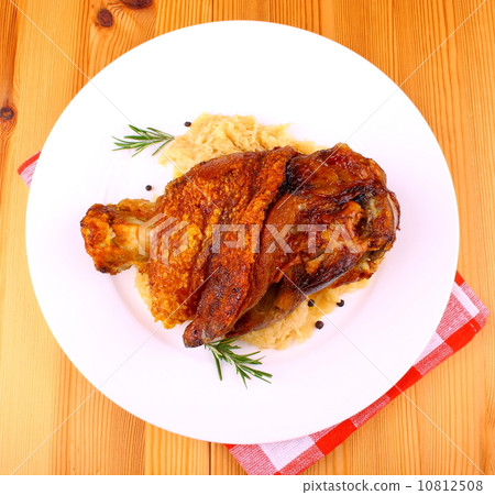 Grilled pork with whitish 10812508