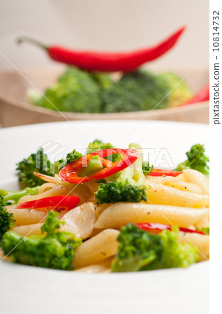 Italian penne pasta with broccoli and chili pepper 10814732