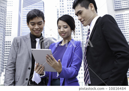 Asian working professionals outdoor Asian working professionals outdoor 10816484