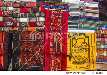 Indian market, Purmamarca, Argentina 10816800