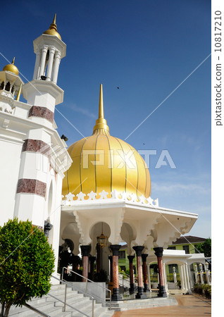 Main Entrance of Ubudiah Mosque at Kuala Kangsar, Perak Main Entrance of Ubudiah Mosque at Kuala Kangsar, Perak 10817210