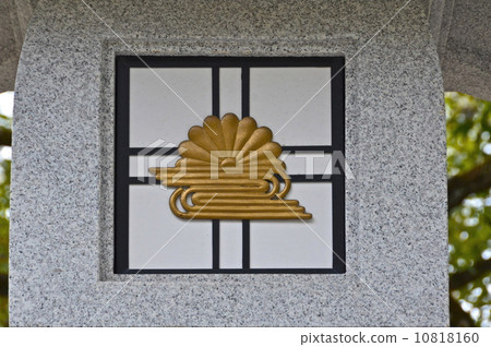 Kikusui's crest (Minatogawa Shrine / Hyogo prefecture Kobe city Chuo-ku Hokkaido) Kikusui's crest (Minatogawa Shrine / Hyogo prefecture Kobe city Chuo-ku Hokkaido) 10818160