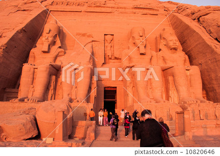 Abu Simbel 10820646
