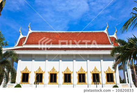 White Pavilion in Temple of The Wat Rhai Pa, Trat, Thailand 10820833