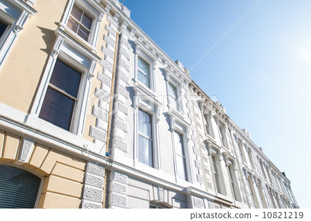 柔和風格的梯田房子 柔和風格的梯田房子 10821219