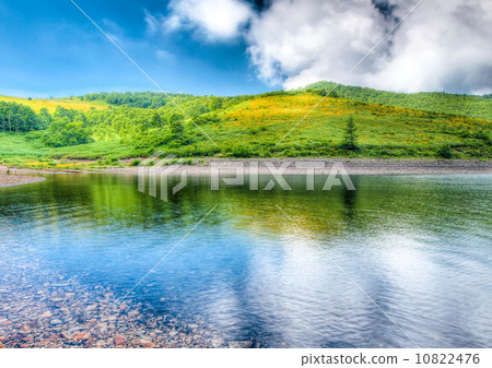 Northern Lakes and Kisses Northern Lakes and Kisses 10822476