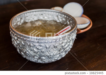 Silver bowl engraved 10825445