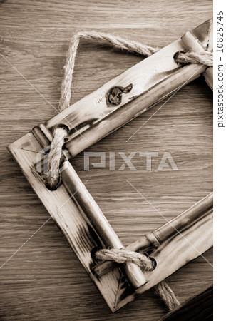 photo frame on wood 10825745
