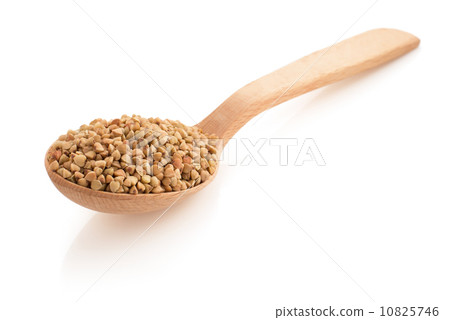 buckwheat groats in spoon buckwheat groats in spoon 10825746