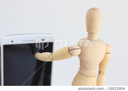 Drawing dolls and smartphones Drawing dolls and smartphones 10825904