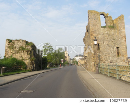 Luxembourg tooth decay 10827789