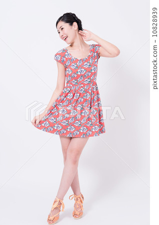 穿紅衣服的女人 10828939