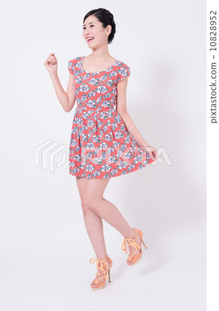 穿紅衣服的女人 10828952