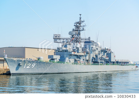 Escort Ship Yamaki Yokohama (Yokohama, Shinko Bridge) 10830433