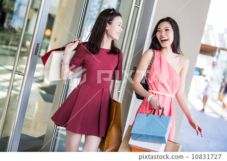 Young asian female shoppers 10831727
