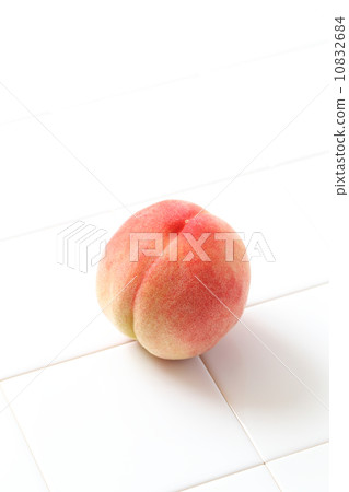 桃 桃 10832684