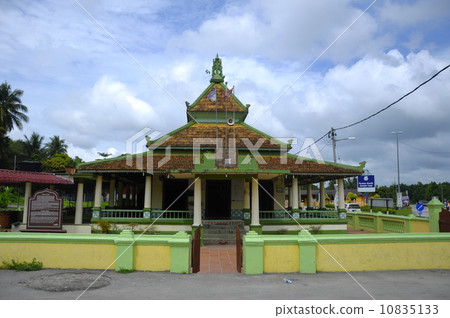 Kampung Ayer Barok Mosque in Malacca 10835133