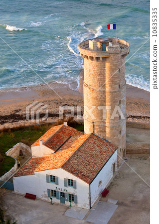 Old Lighthouse 10835335
