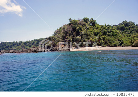 impressions from costa rica 10835475