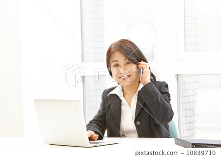 career woman career woman 10839710