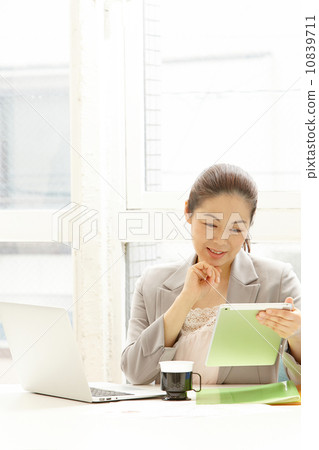 career woman   10839711