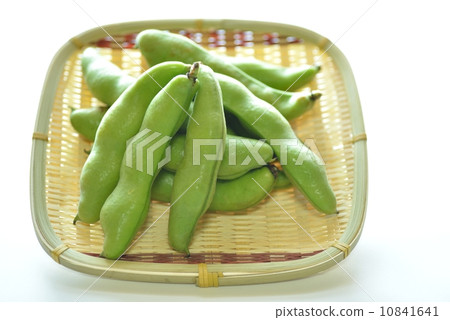 Broad beans Broad beans 10841641