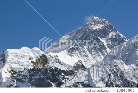Everest Mountain Peak (Sagarmatha), highest mountain in world. 10843005