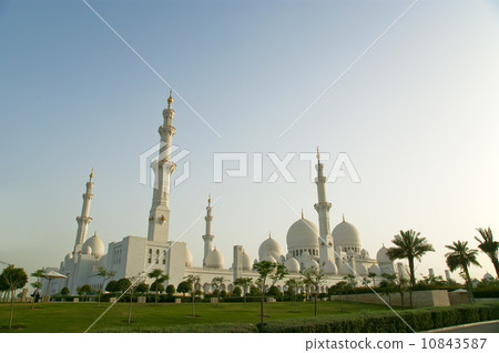Abu Dhabi Sheikh Zayed White Mosque in UAE Abu Dhabi Sheikh Zayed White Mosque in UAE 10843587