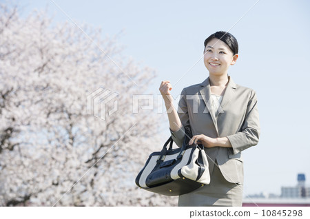 櫻花和商界女強人 10845298