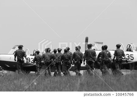 Air Self Defense Force and T - 7 10845766